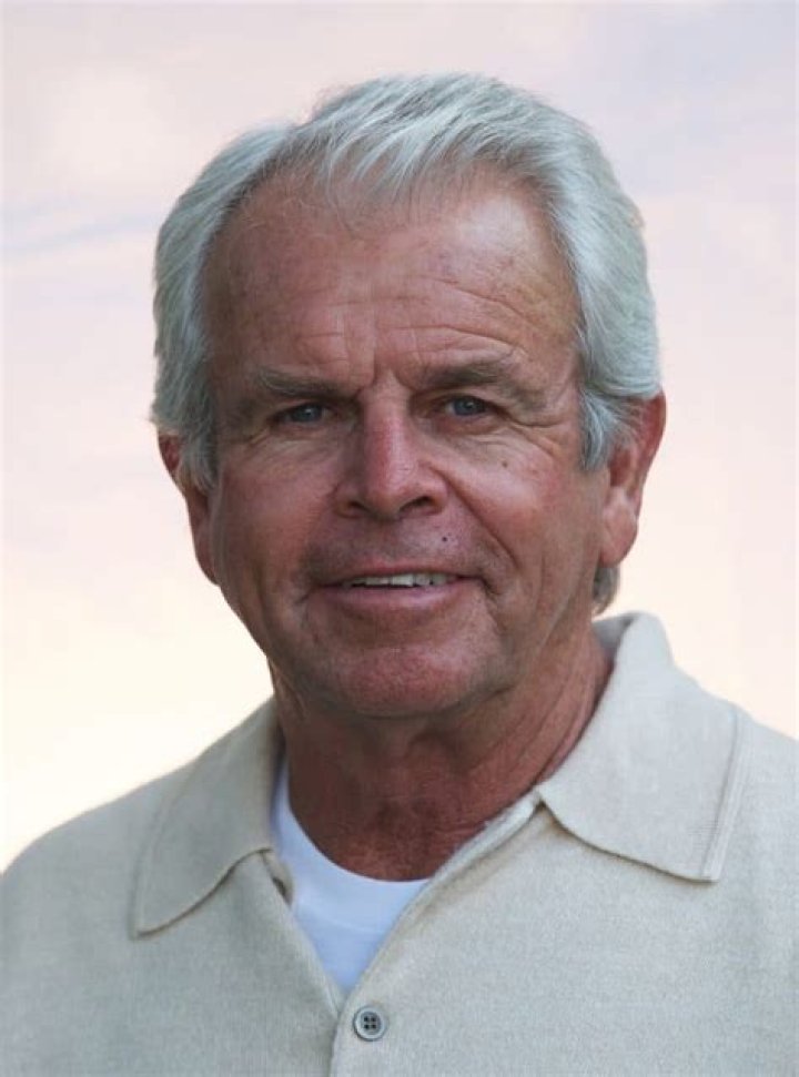 Bio William Devane