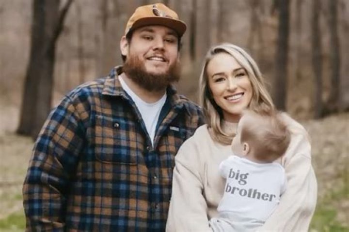 Luke Combs Siblings: Unveiling Family Ties