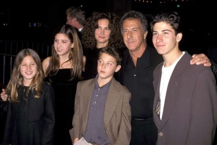 The Inspiring Story Of Lisa Gottsegen, Dustin Hoffman's Devoted Wife