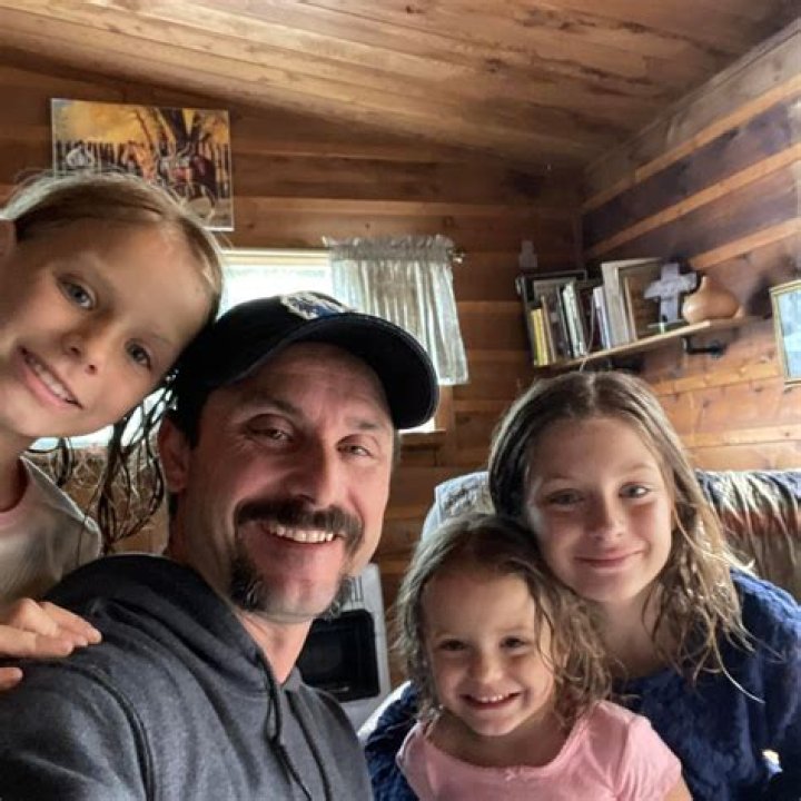 Who Mothered Cole Sturgis' Daughters?